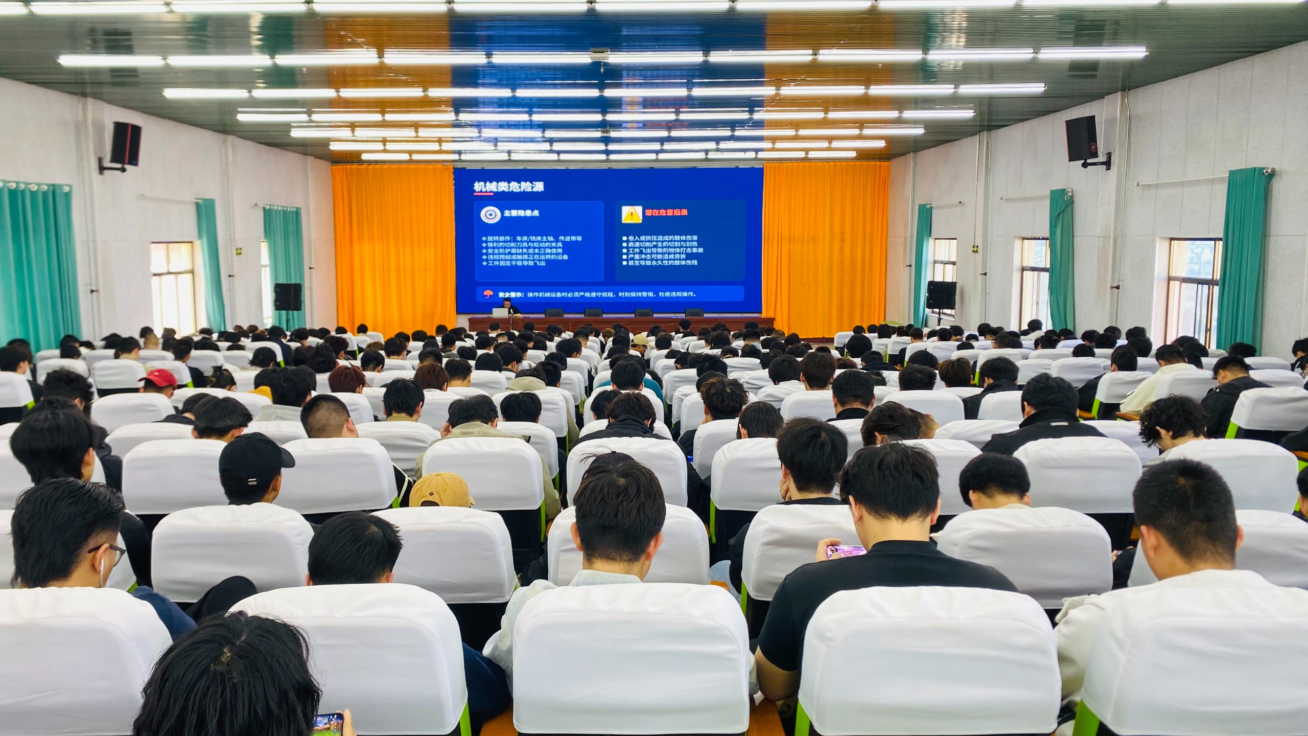 1788416648295080.jpg 微信图片_20260903141800_147_475.jpg